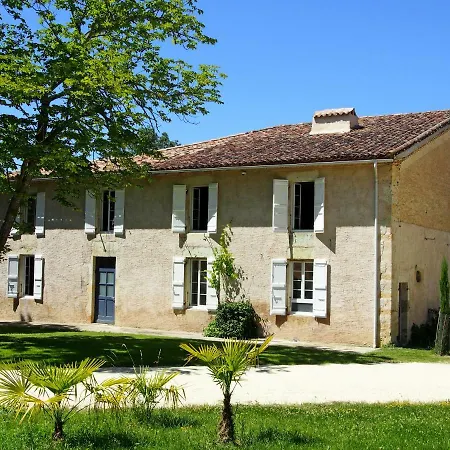 Domaine Du Hiron Hébergement de vacances Castéra-Lectourois