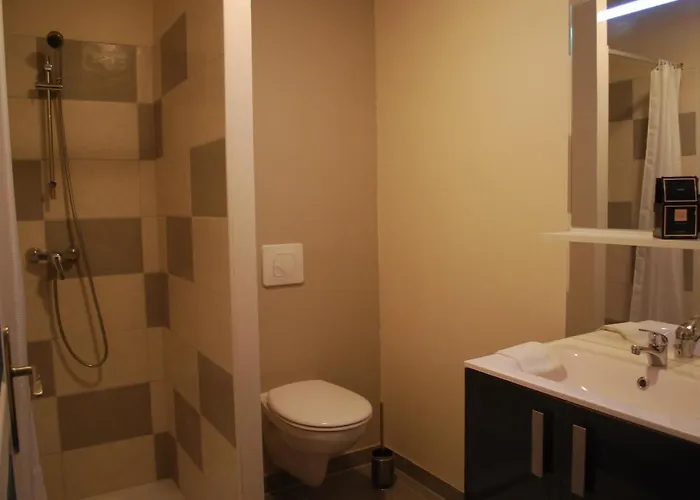 Domaine Du Hiron Semesterbostad *